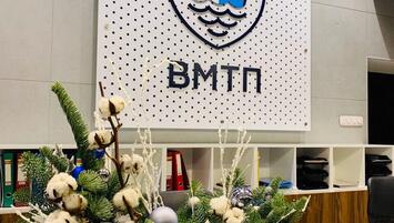 Новогодний декор офиса ВМТП